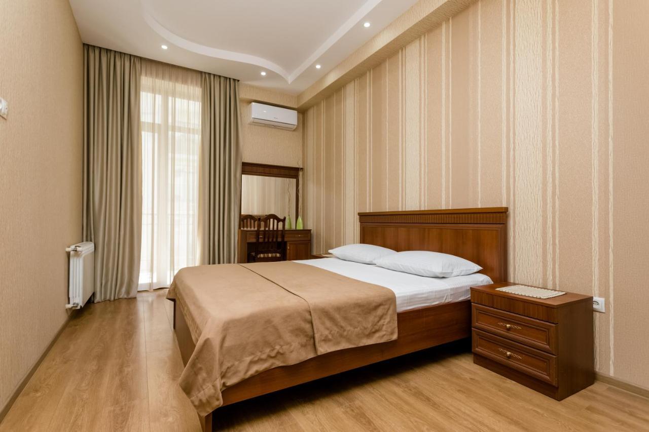 New! - Downtown Apartment Tbilisi Exterior photo